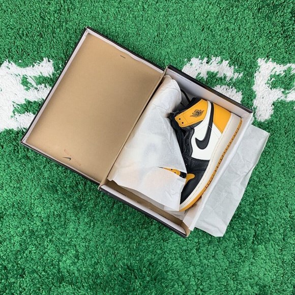 Air Jordan 1 Retro High OG GS Yellow Toe size 5.5Y Women’s size 7 NEW 575441-711 - Picture 12 of 12